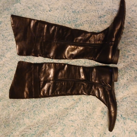 Over the knee boots - Picture 4 of 5